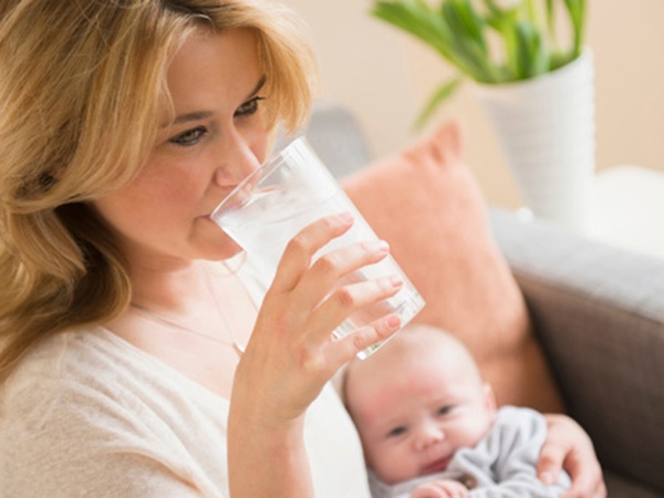 Top 6 cốm lợi sữa cho mẹ sau sinh được khuyên dùng